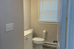 64 Deshon St, New London, CT 06320 - Photo 5