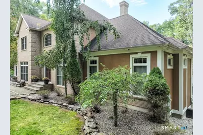 4 Southdown Drive, Bristol, CT 06010 - Photo 7