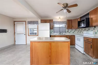 3 Sandra Street, Bristol, CT 06010 - Photo 11