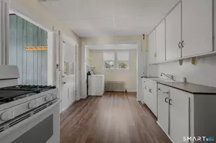 45 Dunham St, Norwich, CT 06360 - Photo 13