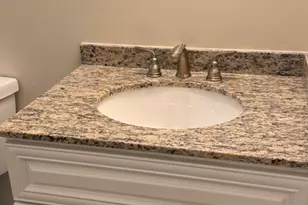 48 Brook St, Hartford, CT 06120 - Photo 19