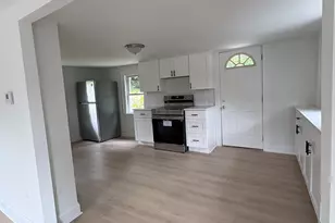 54 Buckingham St, Watertown, CT 06779 - Photo 3