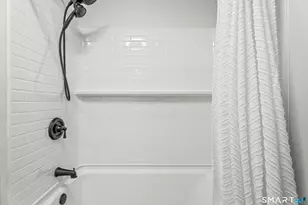 3 Pleasant St, East Windsor, CT 06088 - Photo 23