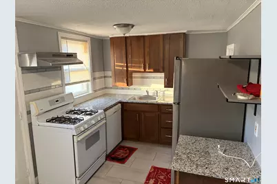 129 Douglas Street, Hartford, CT 06114 - Photo 5