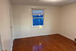 129 Douglas St, Hartford, CT 06114 - Photo 9