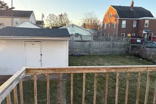 129 Douglas St, Hartford, CT 06114 - Photo 15