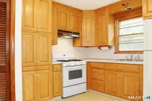 101 Waller Rd, Bridgeport, CT 06606 - Photo 3