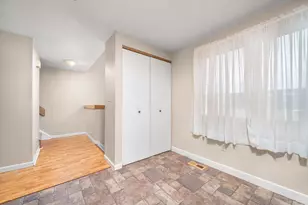 7 Midway Dr, Cromwell, CT 06416 - Photo 9