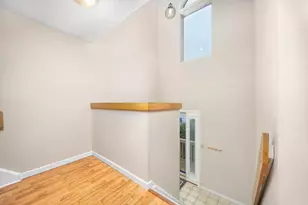 7 Midway Dr, Cromwell, CT 06416 - Photo 5