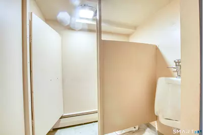 85 Kitts Lane, Newington, CT 06111 - Photo 21