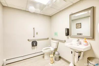 85 Kitts Lane, Newington, CT 06111 - Photo 17