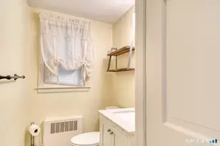 155 Holland Ln, East Hartford, CT 06118 - Photo 15