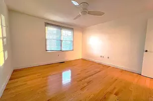 24 Thorne Rd, West Hartford, CT 06110 - Photo 17