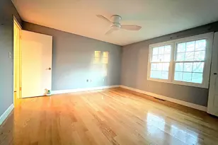 24 Thorne Rd, West Hartford, CT 06110 - Photo 15