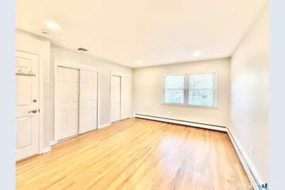 36 Center Drive, Greenwich, CT 06870 - Photo 7