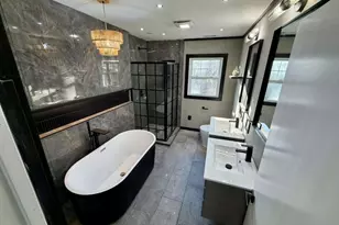 82 Hemlock St, West Haven, CT 06516 - Photo 1