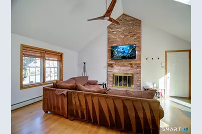 70 Beth Ann Circle, Meriden, CT 06450 - Photo 9