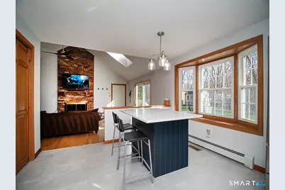 70 Beth Ann Circle, Meriden, CT 06450 - Photo 5