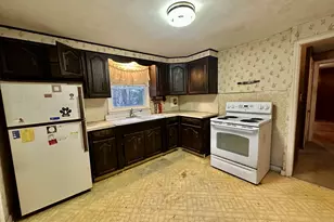 932 Worthy St, Windsor, CT 06095 - Photo 9