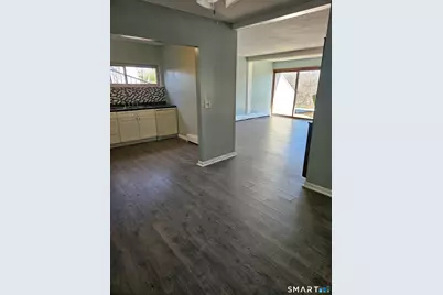 150 Sheraton Lane #150, Norwich, CT 06360 - Photo 5