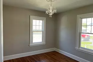 61 S Washington St, Plainville, CT 06062 - Photo 13