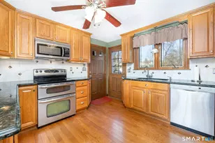 15 Wolcott St, Southington, CT 06489 - Photo 9