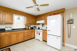 214 Thayer Rd, Haddam, CT 06441 - Photo 15