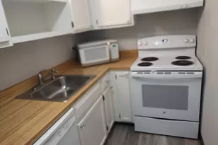 115 Short Beach Rd, Stratford, CT 06615 - Photo 23