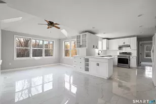 2 Greenwood Ln, Guilford, CT 06437 - Photo 11