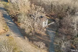 2 Greenwood Ln, Guilford, CT 06437 - Photo 3