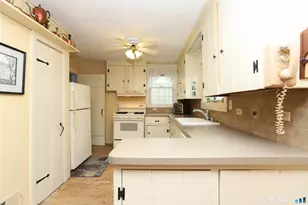 52 Jefferson Ave, Danbury, CT 06810 - Photo 7