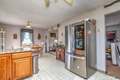 95 Donovan Road, Naugatuck, CT 06770 - Photo 15