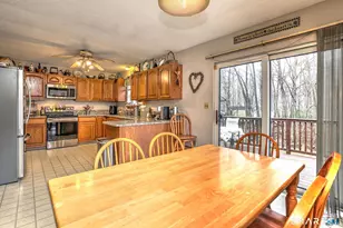 95 Donovan Rd, Naugatuck, CT 06770 - Photo 9