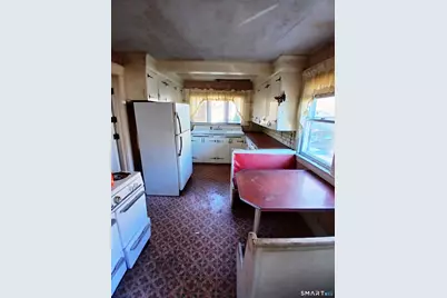 127 Maple Street, Norwich, CT 06360 - Photo 5