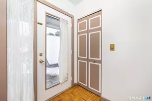 10 Pepperidge Ct, Simsbury, CT 06070 - Photo 5