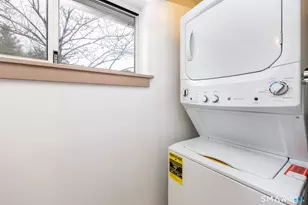 10 Pepperidge Ct, Simsbury, CT 06070 - Photo 25