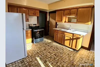 652 High Street #2, Middletown, CT 06457 - Photo 1