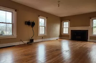 10 Washington Ave, Danbury, CT 06810 - Photo 3