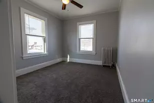 90 School St, New London, CT 06320 - Photo 15