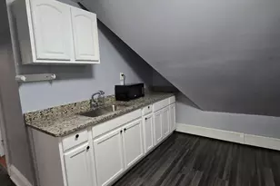 66 Edgewood St, Hartford, CT 06112 - Photo 19