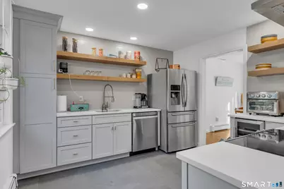 1 Beamon Meadow Place, Old Saybrook, CT 06475 - Photo 9