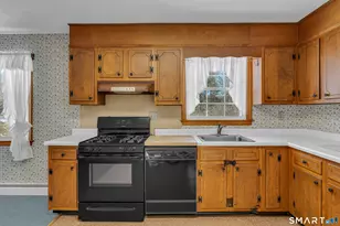 849 Hoop Pole Rd, Guilford, CT 06437 - Photo 5