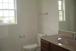 7 New St, Danbury, CT 06810 - Photo 3