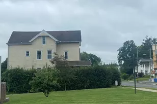 561 East St, New Britain, CT 06051 - Photo 3