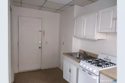 807 East Main Street, Waterbury, CT 06705 - Photo 9