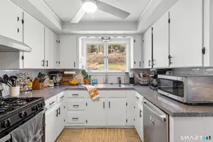 65 Weekeepeemee Rd, Bethlehem, CT 06751 - Photo 5