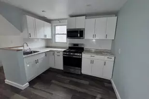 23 Harding Pl, New Haven, CT 06511 - Photo 3