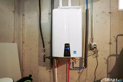 42 Chapman Chase #42, Windsor Locks, CT 06096 - Photo 35