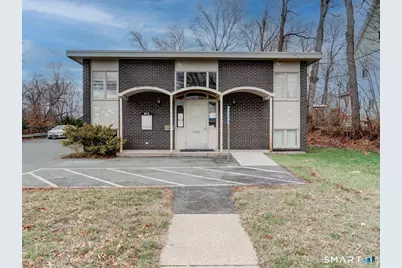 21 Middle Turnpike East, Manchester, CT 06040 - Photo 1