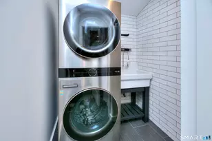 112 Harvest Cmns, Westport, CT 06880 - Photo 23